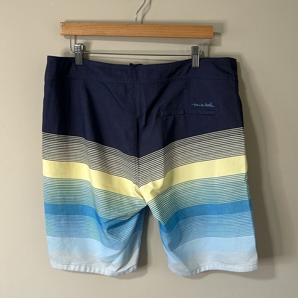 Travis Mathew Brilliance Shorts Blue Yellow Stripe Boardshorts Swim Sz 36 - Picture 5 of 10